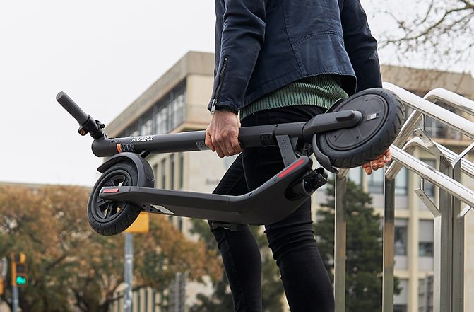 Segway Ninebot KickScooter E22 Electric Scooter Segway Ninebot KickScooter E22 Electric Scooter